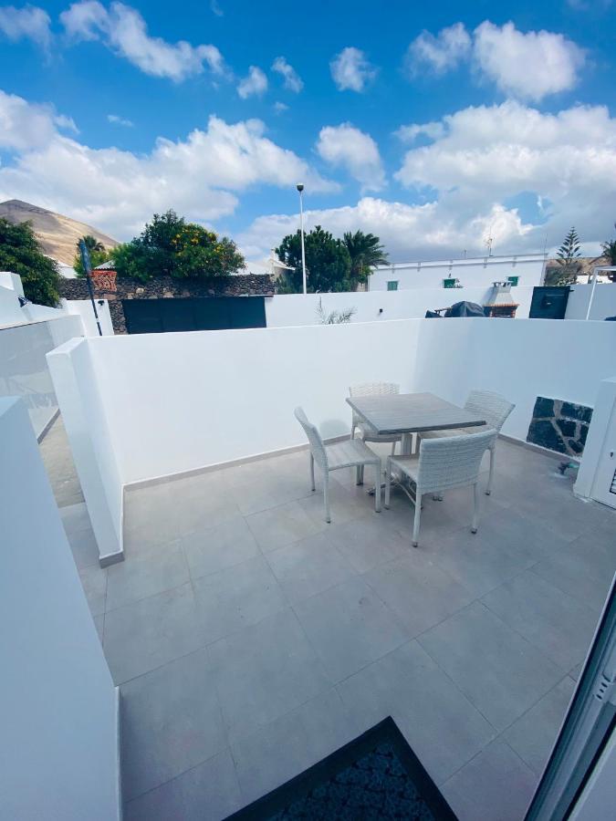 Apartment Alma 1 Tías Eksteriør bilde